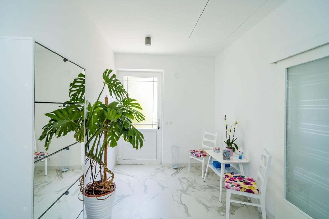 Nona'S Paradise Apartment - Free Parking Zaton  Bagian luar foto